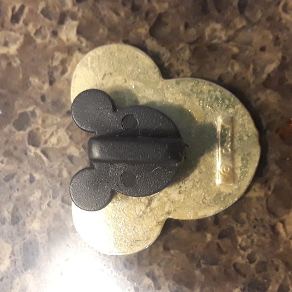 2001 USA American Flag Mickey Mouse Trading Pin - Picture 3 of 4